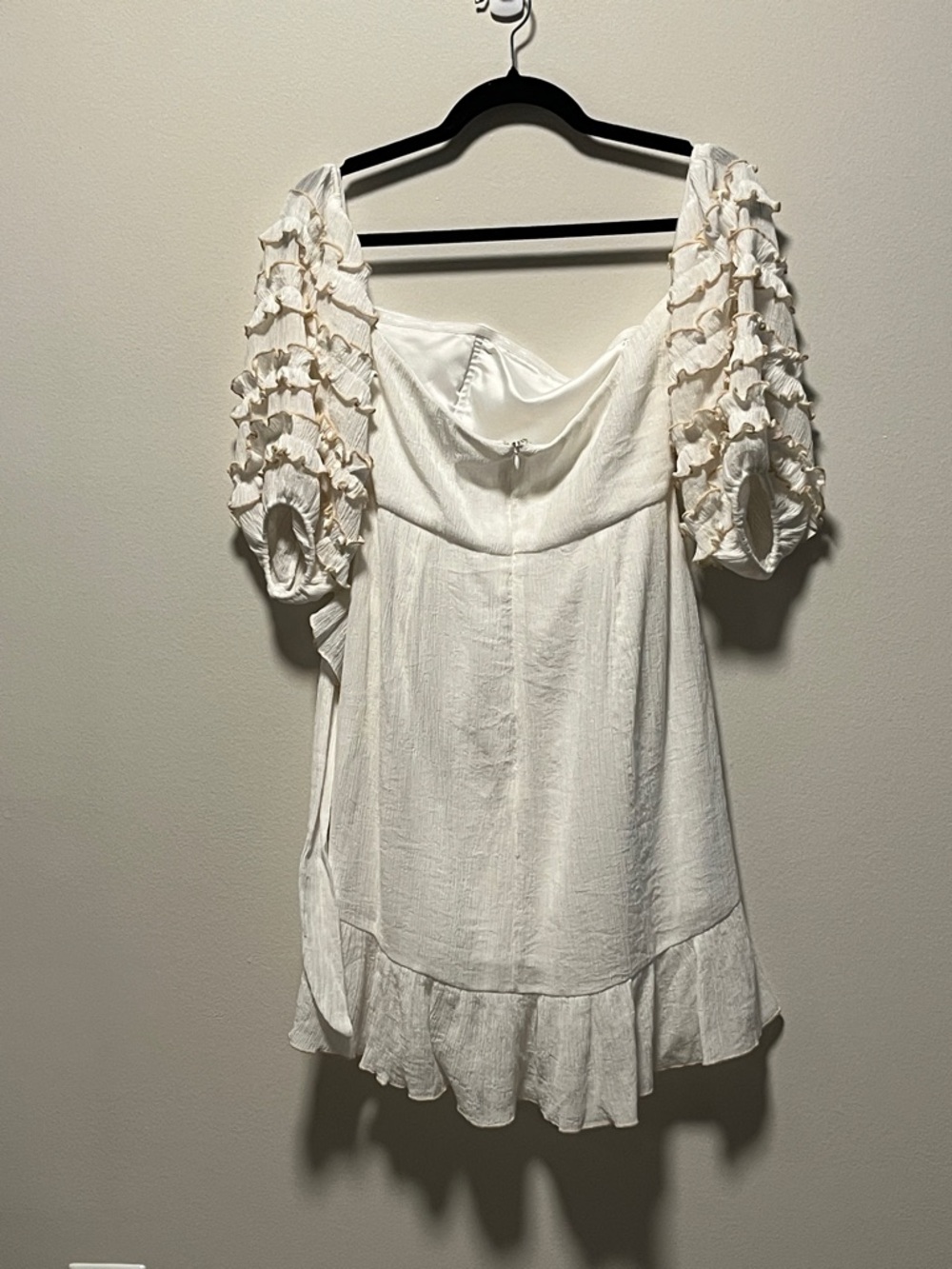 SABO SKIRT Cream Mini Wrap Dress, Off-the-Shoulder, Ruffle Sleeves, Size L - Picture 8 of 10